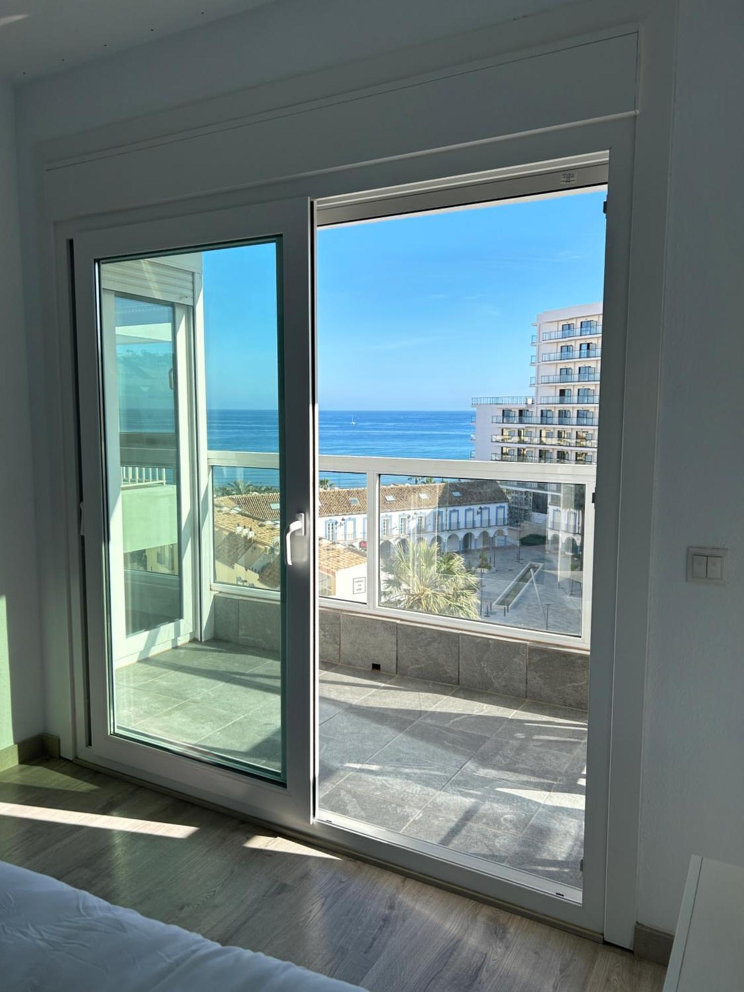 Apartment Diana - Terrace And Pool - 80m From The Benalmádena